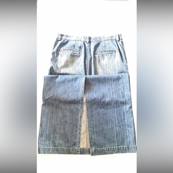 Banana Republic Jean Skirt - Picture 2 of 3